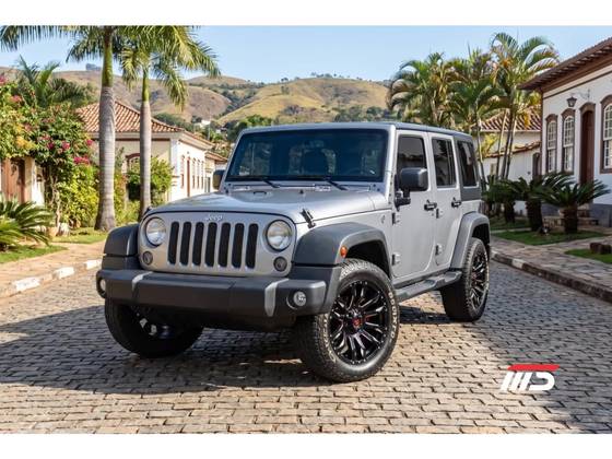 JEEP WRANGLER 3.6 UNLIMITED SPORT 4X4 V6 GASOLINA 4P AUTOMÁTICO JEEP WRANGLER 3.6 UNLIMITED SPORT 4X4 V6 GASOLINA 4P AUTOMÁTICO